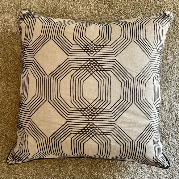 VILLA Pillow Cases - 2 - Picture 6 of 15